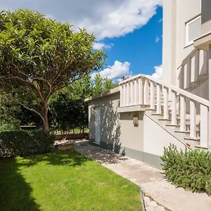 Apartament Otium, Kaštela